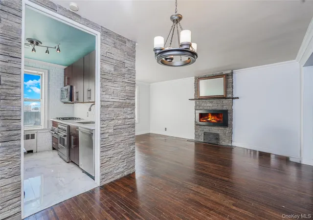 Listing Photo 5 - Condo for sale in building located at 12116 Ocean Promenade, New York, NY 11694 - Unit #1C