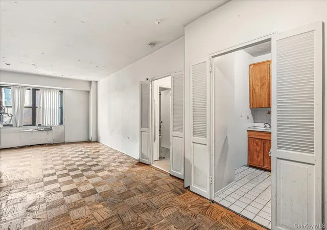 Photo 3 of House for sale at 305 E 40th Street #14A, New York, NY 10016 | MLS# 968406 | Listing updated on 2026-09-14