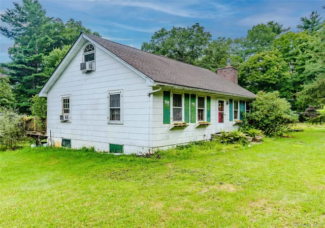 Photo 3 of Sale Pending at 406 Upper Mountain Rd, Shawangunk, NY 12566 | MLS# 969613 | Listing updated on 2026-09-11
