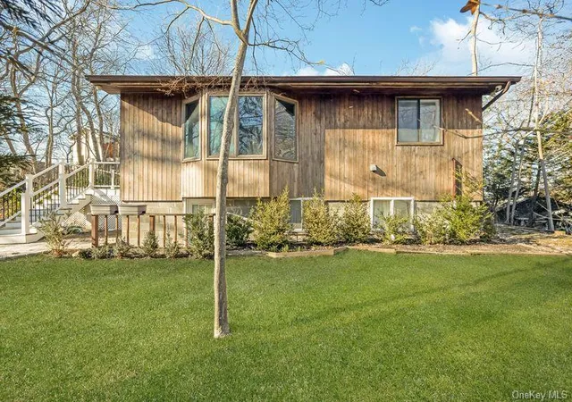 Photo 1 of Single family home for sale at 356 Oakleigh Ave #17, Calverton, NY 11933 | MLS# 969723 | Listing updated on 2026-09-18
