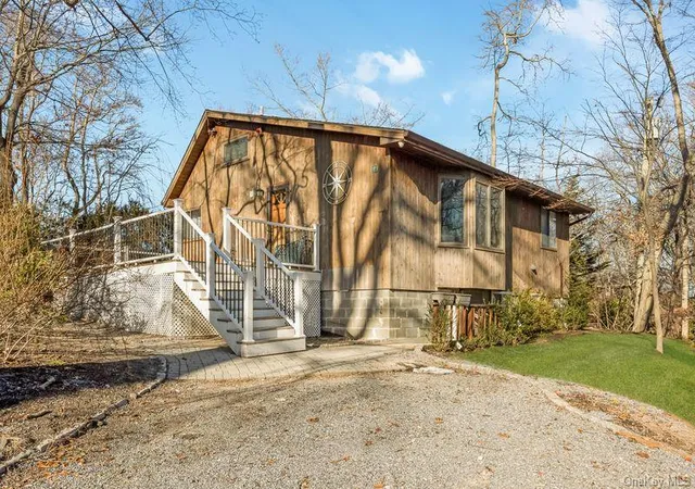 Photo 3 of Single family home for sale at 356 Oakleigh Ave #17, Calverton, NY 11933 | MLS# 969723 | Listing updated on 2026-09-18