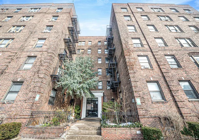 Photo 3 of Condo for sale at 3131 54th Street #3K, Woodside, NY 11377 | MLS# 969992 | Listing updated on 2026-09-13