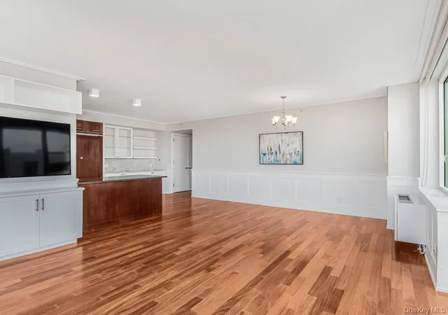 Photo 3 of Condo for sale at 640 W 237th Street #7D, Bronx, NY 10463 | MLS# 970137 | Listing updated on 2026-09-10