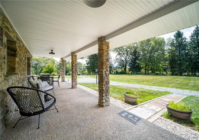 Photo 3 of Single family home for sale at 90 Onderdonk Rd, Warwick (town), NY 10990 | MLS# 972385 | Listing updated on 2026-09-18