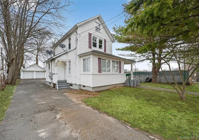 Photo 2 of Single family home for sale at 21 Maple Ave, Port Jefferson Station, NY 11776 | MLS# 973219 | Listing updated on 2026-09-12