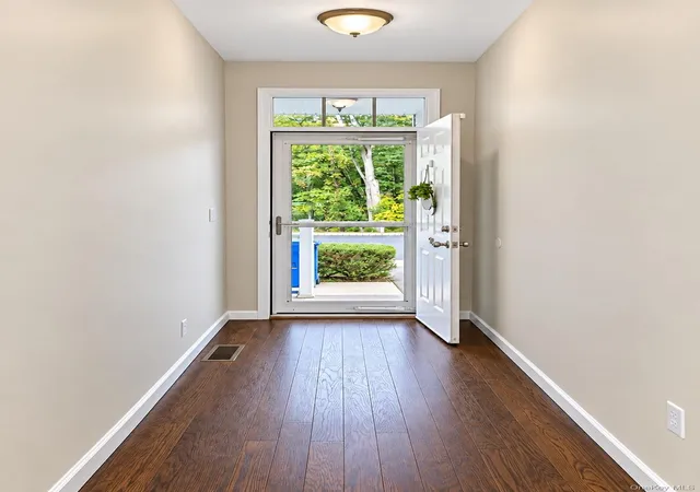 Photo 3 of Single family home for sale at 19 Magnolia Park Rd, Middletown, NY 10940 | MLS# 974551 | Listing updated on 2026-10-10