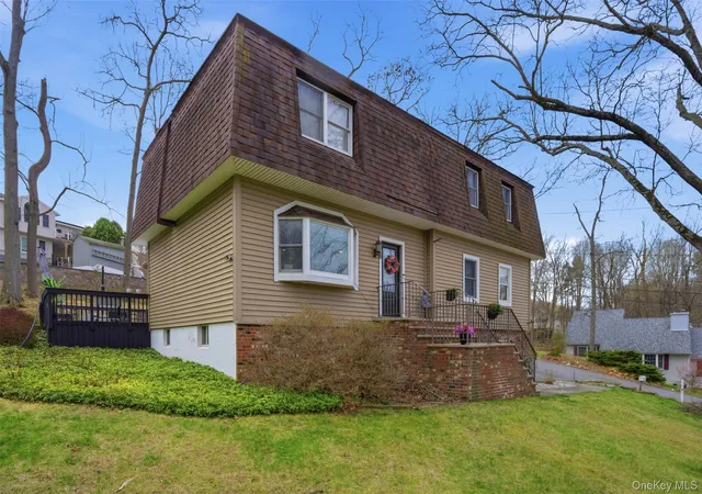 Photo 4 of Single family home for sale at 2 Olympus Rd, Woodbury, NY 10930 | MLS# 977872 | Listing updated on 2026-09-23