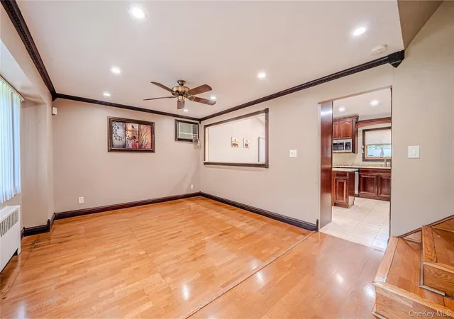 Photo 4 of Single family home for sale at 86 Overlook Dr, Islip, NY 11730 | MLS# 979147 | Listing updated on 2026-09-13