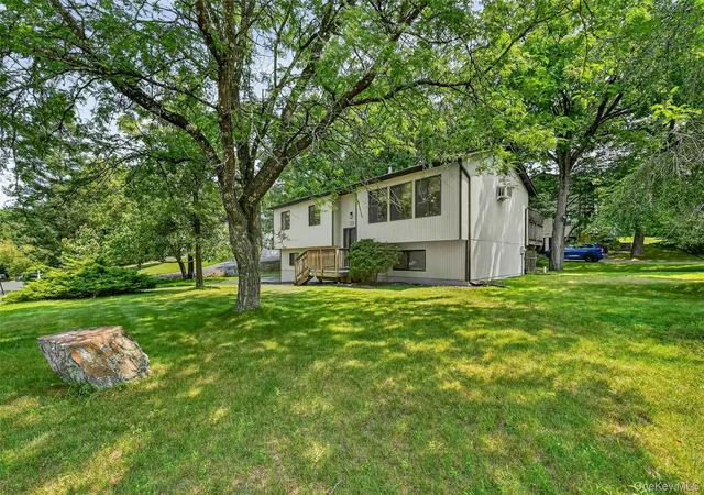 Photo 2 of Sale Pending at 22 Cambridge Cir, Monroe, NY 10950 | MLS# 979471 | Listing updated on 2026-09-13