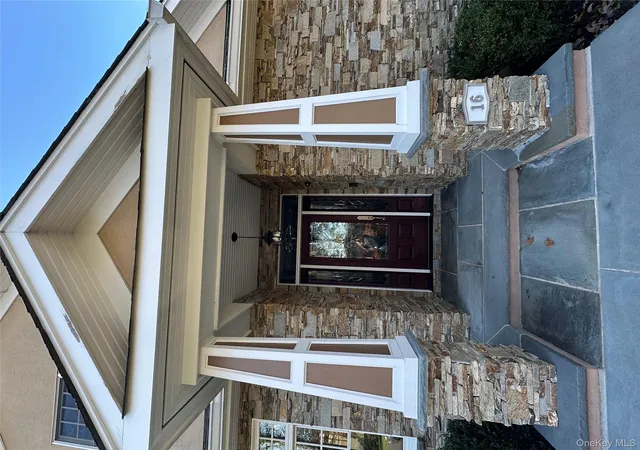 Photo 2 of Single family home for sale at 16 Oriole Pl, Farmingville, NY 11738 | MLS# 979588 | Listing updated on 2026-09-13