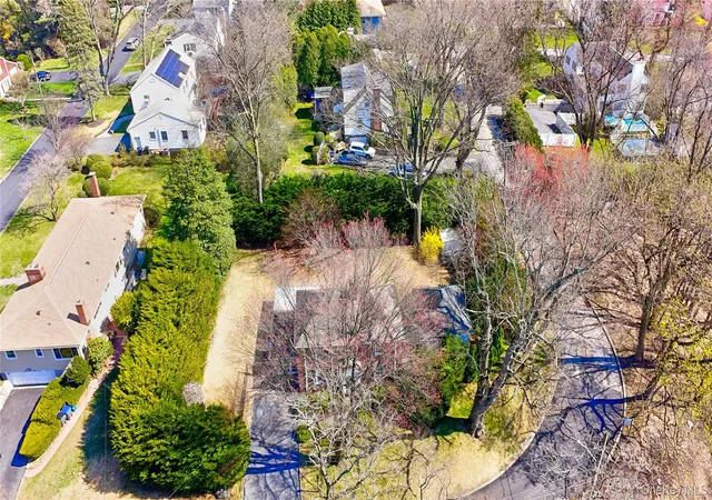 Photo 3 of Single family home for sale at 61 Kathwood Rd, White Plains, NY 10607 | MLS# 980577 | Listing updated on 2026-09-10