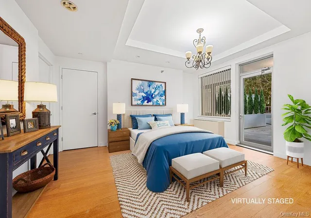 Listing Photo 3 - Condo for sale in building located at 40-22 College Pt Blvd, New York, NY 11354 - Unit #6H
