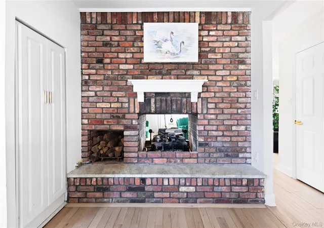 Photo 3 of Single family home for sale at 2 E Lido Prom, Babylon, NY 11757 | MLS# 982592 | Listing updated on 2026-10-08