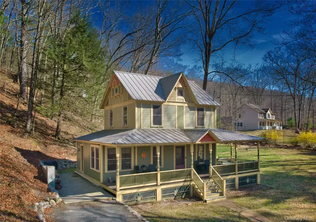 Photo 2 of Single family home for sale at 1193 South Rd, Wurtsboro, NY 12790 | MLS# 982652 | Listing updated on 2026-09-15