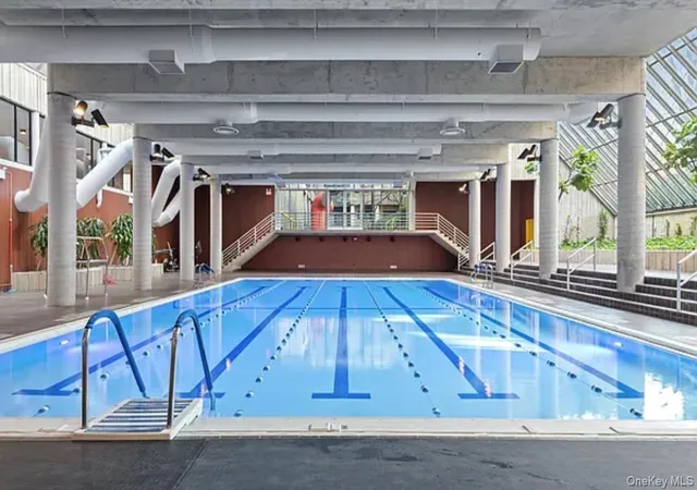 Photo 3 of House for sale at 531 Main St #1511, New York, NY 10044 | MLS# 984595 | Listing updated on 2026-09-12