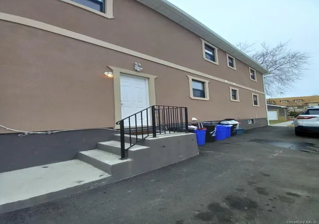 Photo 2 of Manufactured home for sale at 13 Clinton Ave, Inwood, NY 11096 | MLS# 985333 | Listing updated on 2026-09-14