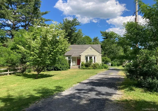 Photo 3 of Single family home for sale at 104 Canal Dr, Deerpark, NY 12729 | MLS# 987573 | Listing updated on 2026-09-26