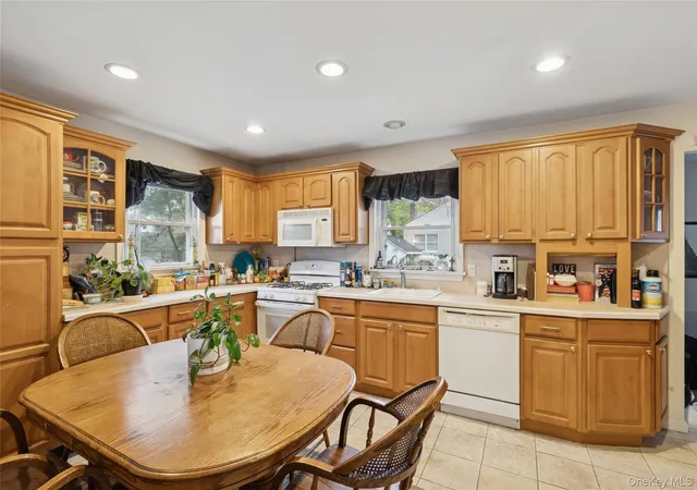 Photo 3 of Single family home for sale at 215 Hallock Landing Rd, Rocky Point, NY 11778 | MLS# 987848 | Listing updated on 2026-09-12