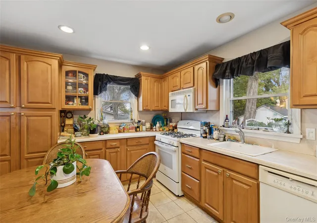 Photo 4 of Single family home for sale at 215 Hallock Landing Rd, Rocky Point, NY 11778 | MLS# 987848 | Listing updated on 2026-09-12