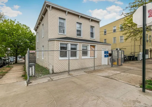 Photo 1 of Single family home for sale at 1218 Havemeyer Ave, New York, NY 10462 | MLS# 988073 | Listing updated on 2026-10-04