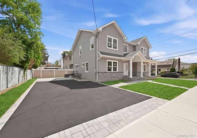 Photo 3 of Single family home for sale at 447 Keller Ave, Hempstead, NY 11003 | MLS# 988333 | Listing updated on 2026-09-15
