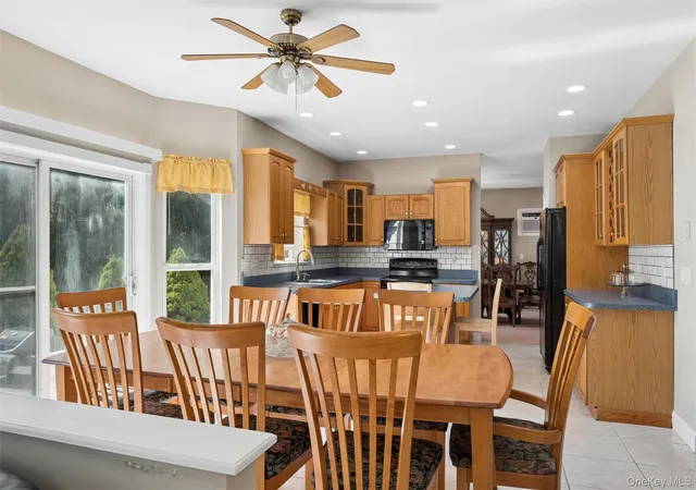 Photo 3 of Single family home for sale at 17 Egret Way, Brookhaven, NY 11934 | MLS# 990698 | Listing updated on 2026-09-12