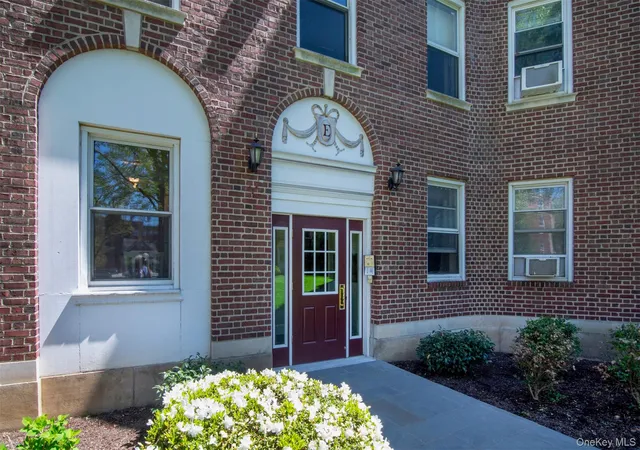 Photo 1 of House for sale at 445 Gramatan Ave #EA3, Mount Vernon, NY 10552 | MLS# 992451 | Listing updated on 2026-09-12