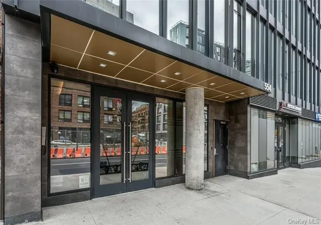Photo 2 of Condo for sale at 554 4th Avenue #7B, Brooklyn, NY 11215 | MLS# 992614 | Listing updated on 2026-09-19