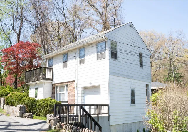 Photo 3 of Sale Pending at 72 Johnson St, Lake Peekskill, NY 10537 | MLS# 992656 | Listing updated on 2026-09-11
