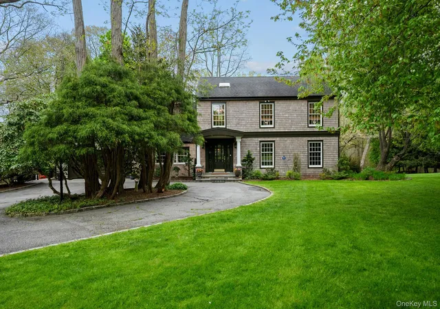 Photo 1 of Single family home for sale at 6 Prairie Ln, Brookhaven, NY 11719 | MLS# 993302 | Listing updated on 2026-10-03