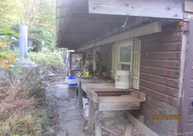 Photo 4 of Single family home for sale at 11 Woodland Cir S, Monroe, NY 10950 | MLS# 993793 | Listing updated on 2026-09-11