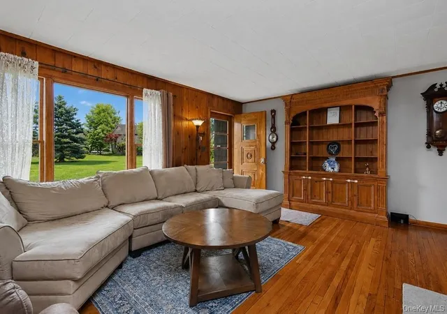 Photo 3 of Sale Pending at 124 Cherrywood Dr, Fishkill, NY 12524 | MLS# 993963 | Listing updated on 2026-09-24