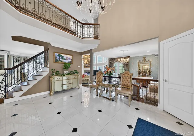 Photo 4 of Single family home for sale at 23 Greenwich Ave, Woodbury, NY 10917 | MLS# 994262 | Listing updated on 2026-09-09