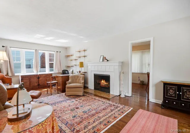 Photo 4 of Sale Pending at 165 Linmouth Rd, Hempstead, NY 11565 | MLS# 994371 | Listing updated on 2026-09-11