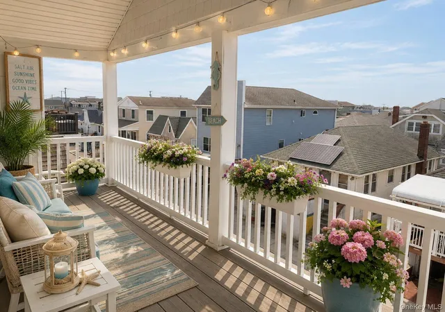 Photo 4 of Single family home for sale at 72 Florida St, Long Beach, NY 11561 | MLS# 994555 | Listing updated on 2026-10-07