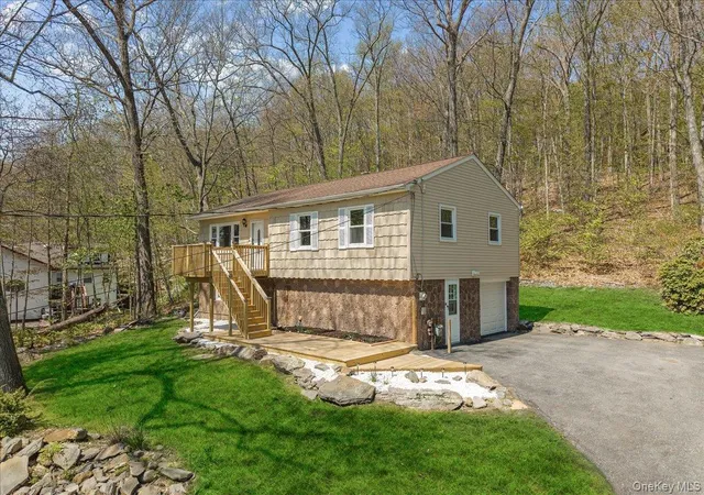 Photo 3 of Single family home for sale at 1168 Lakes Rd, Monroe, NY 10950 | MLS# 995734 | Listing updated on 2026-09-12