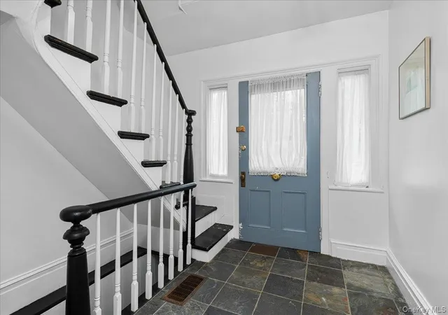 Photo 3 of Single family home for sale at 157 Hudson St, Cornwall, NY 12520 | MLS# 996309 | Listing updated on 2026-09-29