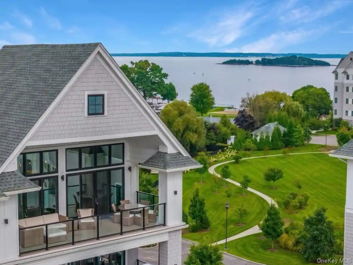 Listing Photo 2 - Condo for sale in 710 Davenport Ave located at 710 Davenport Ave, New Rochelle, NY 10805 - Unit 710 Davenport Ave