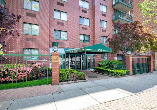 Listing Photo 1 - Condo for sale in building located at 3220 Fairfield Ave, New York, NY 10463 - Unit #9A