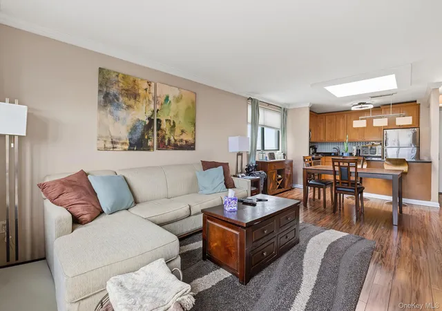 Listing Photo 2 - Condo for sale in building located at 3220 Fairfield Ave, New York, NY 10463 - Unit #9A