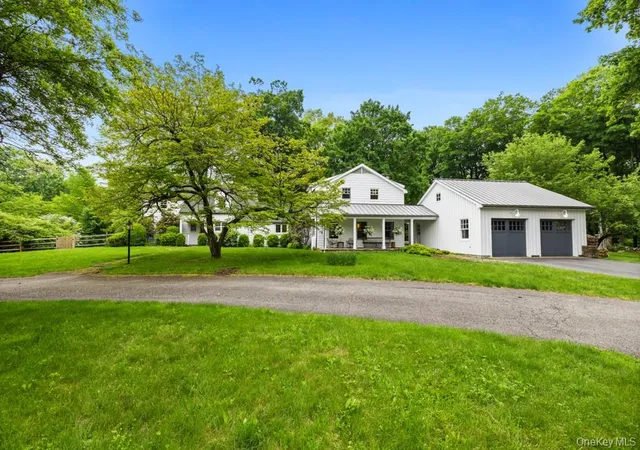 Photo 3 of Single family home for sale at 3 Old Shop Rd, Cross River, NY 10518 | MLS# 998526 | Listing updated on 2026-09-15