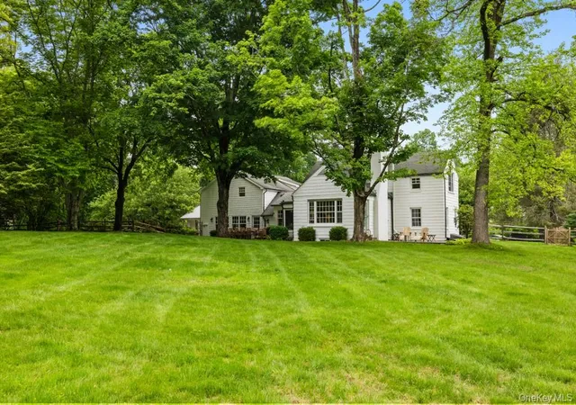 Photo 4 of Single family home for sale at 3 Old Shop Rd, Cross River, NY 10518 | MLS# 998526 | Listing updated on 2026-09-15