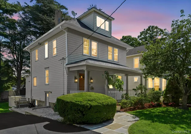 Photo 2 of Single family home for sale at 11 Winthrop Ave, Mamaroneck, NY 10538 | MLS# 999896 | Listing updated on 2026-09-15