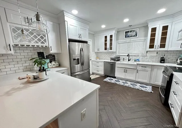 Photo 3 of Single family home for sale at 324 Hayward Ave, Mount Vernon, NY 10552 | MLS# 999950 | Listing updated on 2026-09-13