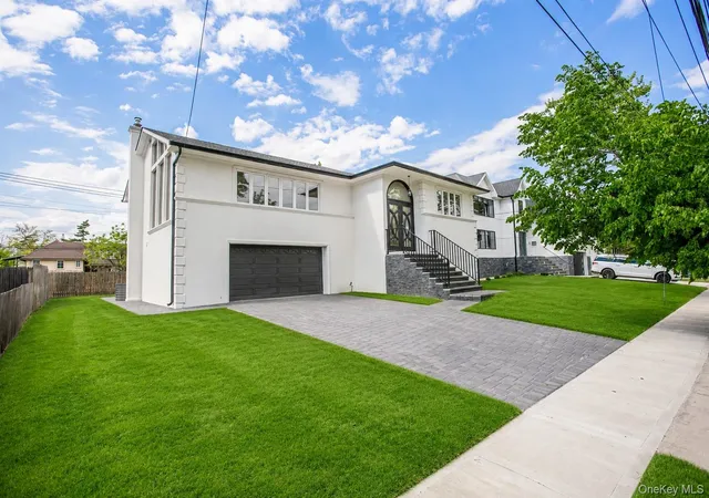 Photo 1 of Single family home for sale at 988 Westwood Rd, Woodmere, NY 11598 | MLS# 1000413 | Listing updated on 2026-09-11