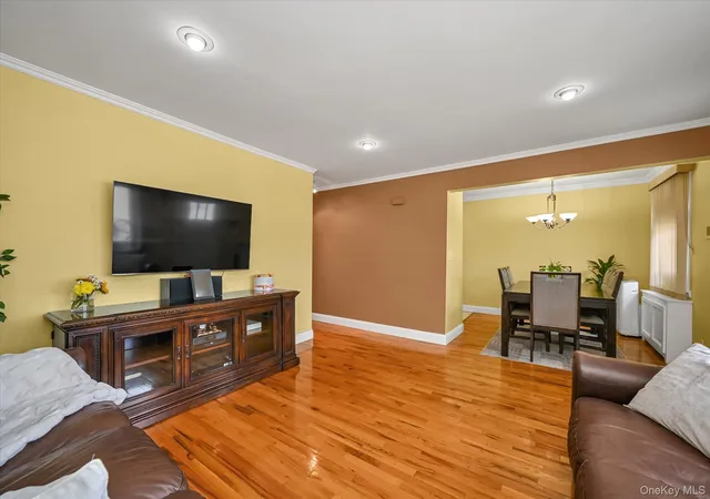 Listing Photo 4 - Condo for sale in building located at 126 Roeckel Ave, Valley Stream, NY 11580