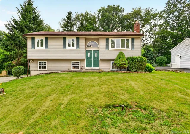 Photo 1 of Single family home for sale at 23 Marcy Ln, Middletown, NY 10941 | MLS# 1000738 | Listing updated on 2026-09-15