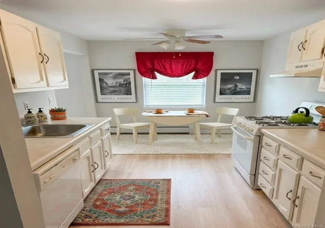 Photo 3 of Condo for sale at 43 Doxbury Ln #43, Ramapo, NY 10901 | MLS# 1000809 | Listing updated on 2026-09-13