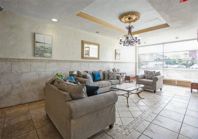 Photo 4 of House for sale at 333 E Broadway #3B, Long Beach, NY 11561 | MLS# 1000870 | Listing updated on 2026-10-07