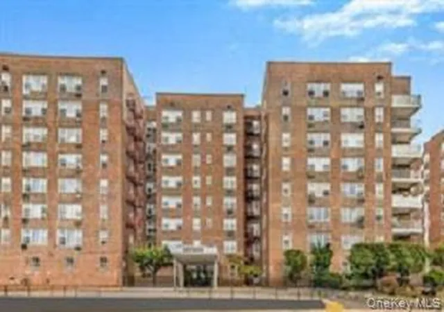 Photo 1 of Condo for sale at 355 Bronx River Rd #6I, Yonkers, NY 10704 | MLS# 1001276 | Listing updated on 2026-09-15